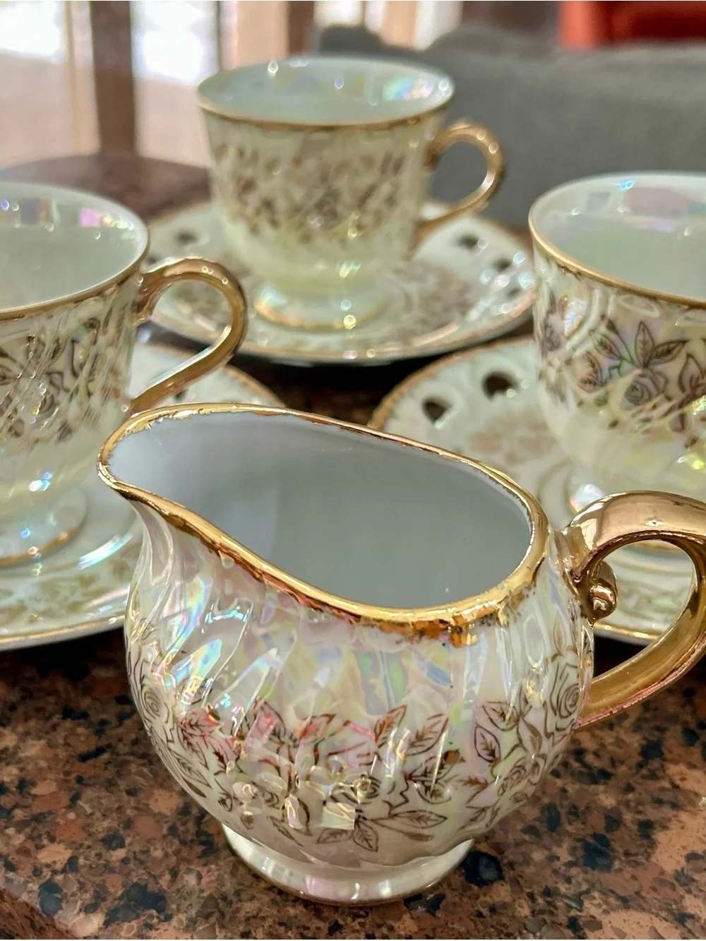 N/A elegant iridescent
